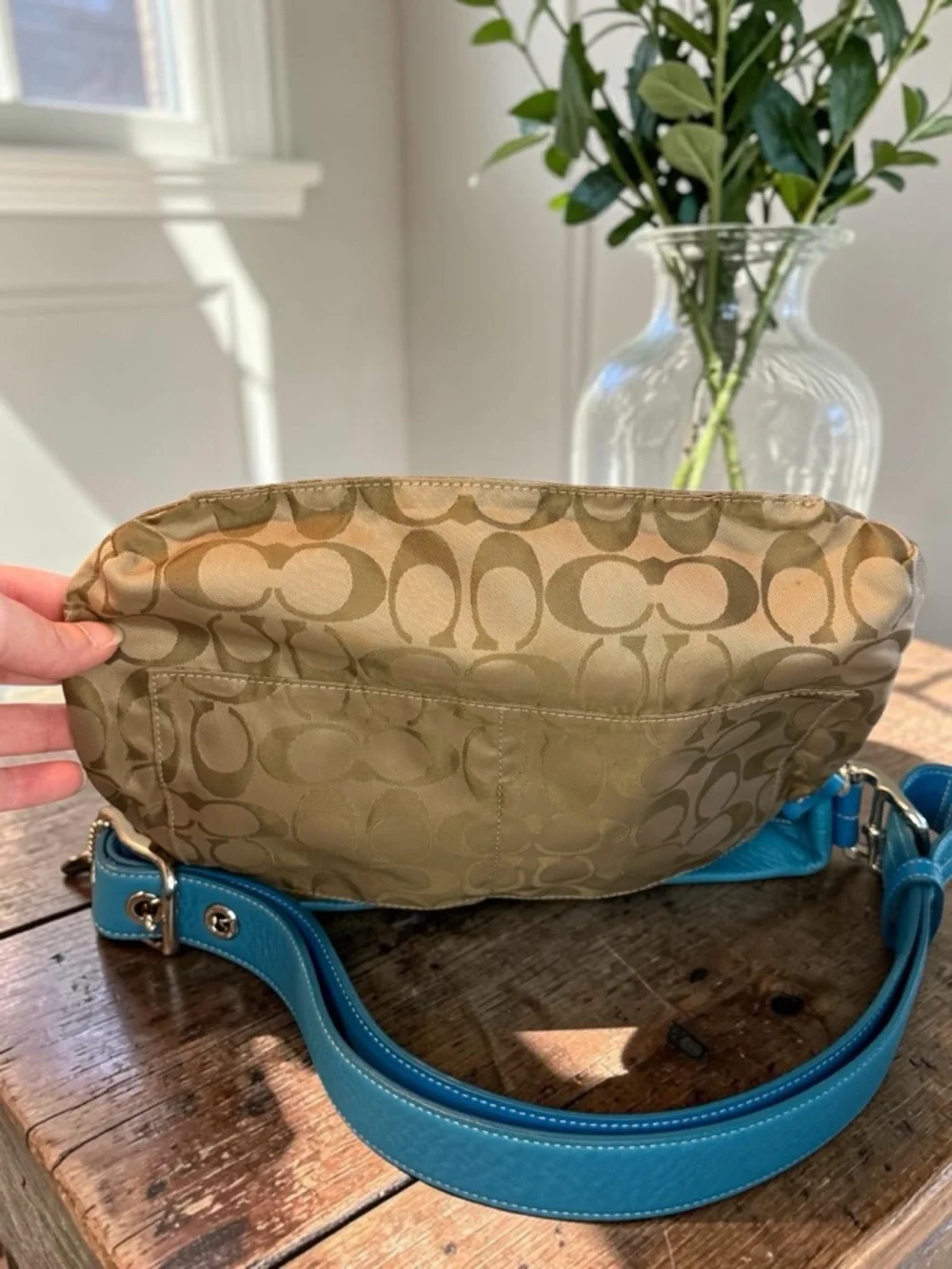 Coach Legacy Slim Duffle - Picture 12 of 16